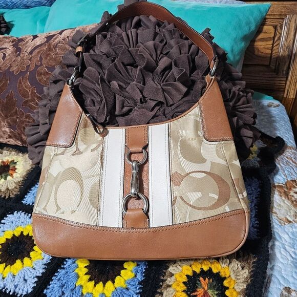 Coach Y2K Large Hamptons Clip Shoulder Bag in Signature Optic Monogram Purse - Picture 1 of 7